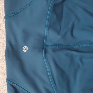 Lululemon crop